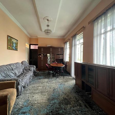 Medea'S Guest House Batoumi Extérieur photo